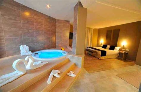 hotel con jacuzzi ourense|Orense Hoteles y habitaciones con jacuzzi o bañera de